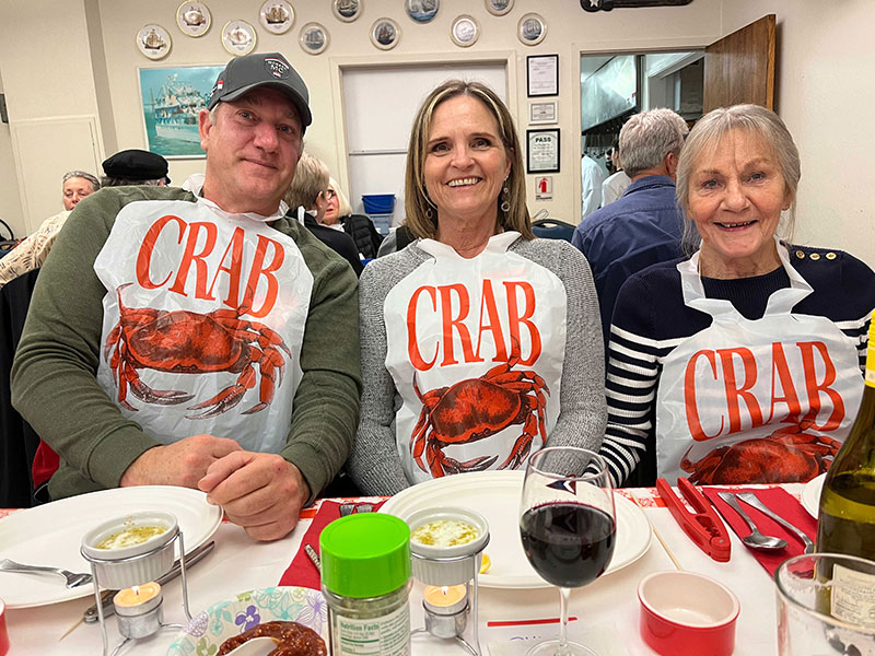 Crab-Feed-1